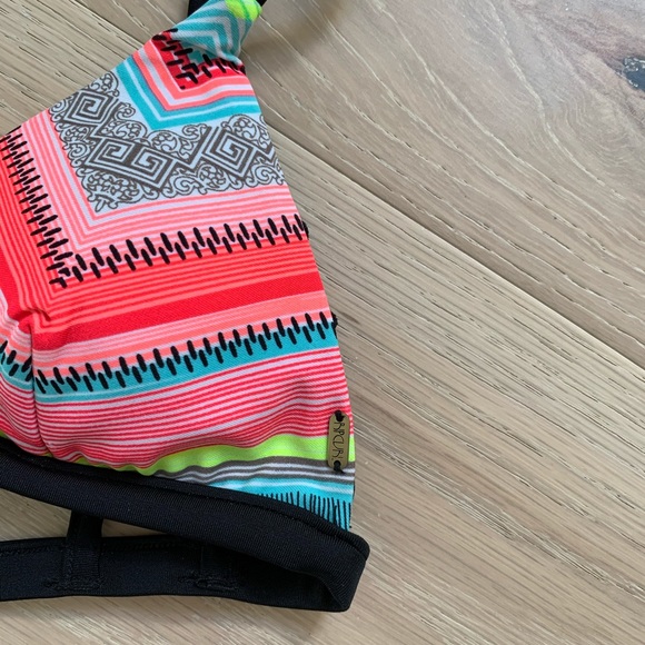 Rip Curl Bikini Triangle Top XS - Picture 3 of 4